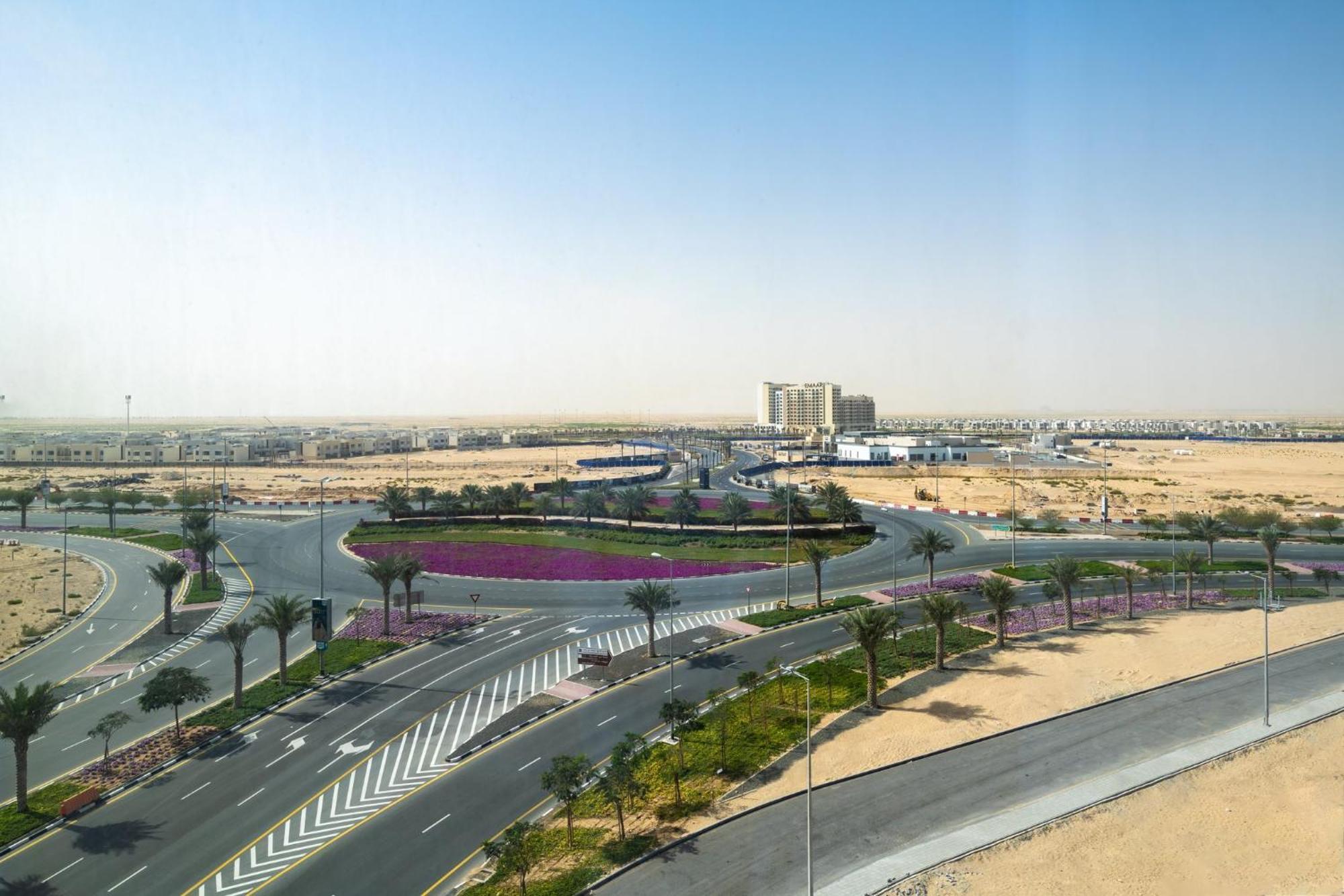 هوليداي ان مطار آل مكتوم 4*